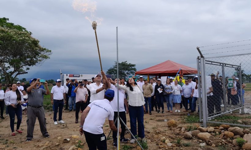 Encendimos la primera llama del proyecto Plan de Masificación del Servicio de Gas en Arauca.